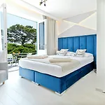 Aurora Beachfront Luxury Rooms&suites Πανσιόν 4*