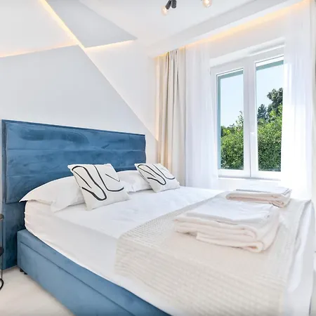 Aurora Beachfront Luxury Rooms&suites