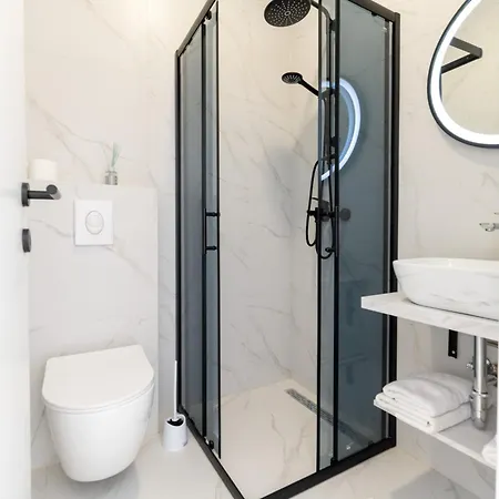 Aurora Beachfront Luxury Rooms&suites Pensionat