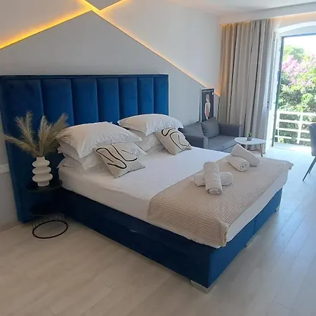Aurora Beachfront Luxury Rooms&suites Pensionat Brela