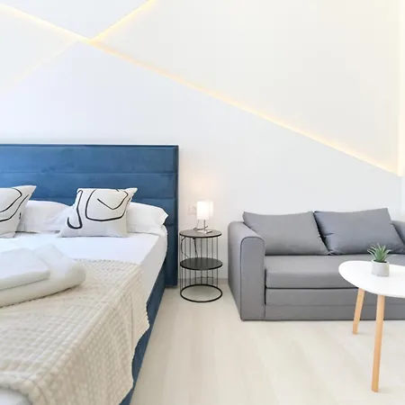 Aurora Beachfront Luxury Rooms&suites 4*