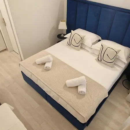 Aurora Beachfront Luxury Rooms&suites Penzion