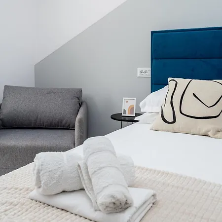 Aurora Beachfront Luxury Rooms&suites بيت ضيافة بريلا