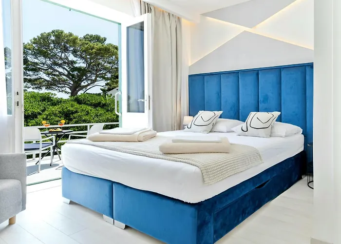 Aurora Beachfront Luxury Rooms&suites Pensjonat 4*
