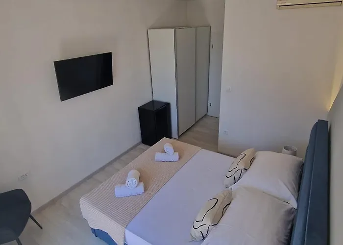 Pensjonat Aurora Beachfront Luxury Rooms&suites Brela