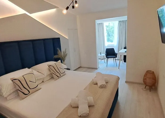 Aurora Beachfront Luxury Rooms&suites Pensjonat