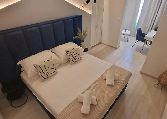 Aurora Beachfront Luxury Rooms&suites 4* Brela