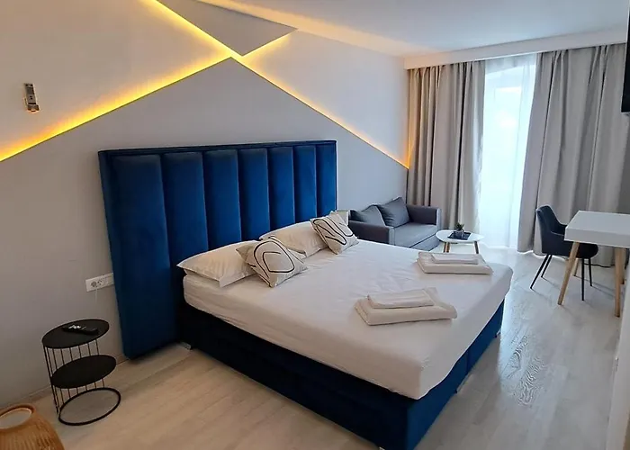 בית הארחה Aurora Beachfront Luxury Rooms&suites ברלה