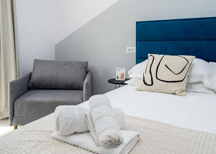 Aurora Beachfront Luxury Rooms&suites בית הארחה ברלה